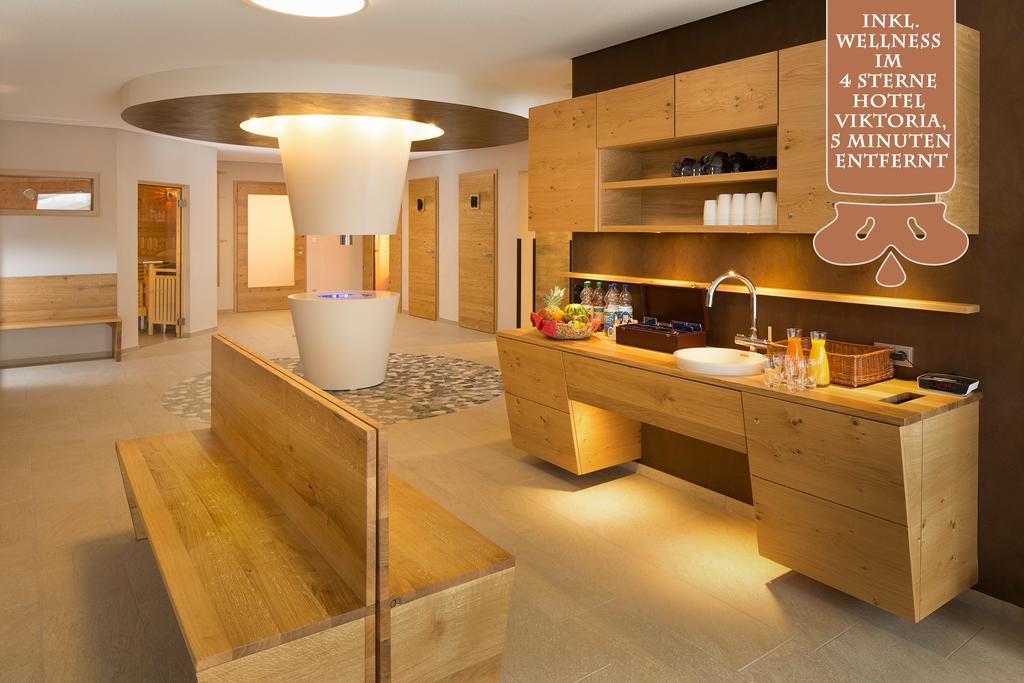 Viktoria Apartments: Family-Friendly with 4-Star Hotel Access Oberstdorf Exterior photo