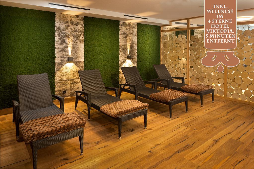 Viktoria Apartments: Family-Friendly with 4-Star Hotel Access Oberstdorf Exterior photo